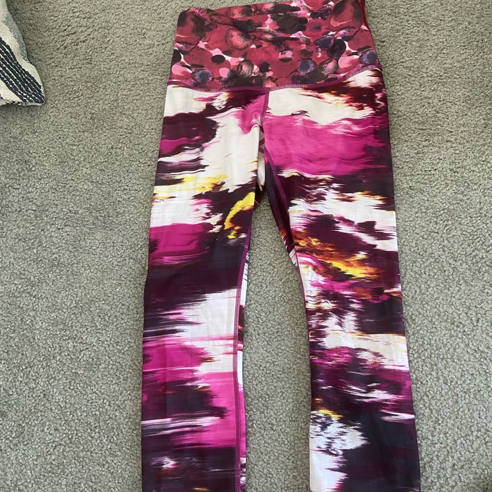 Tie dye lululemon 7/8 leggings - luon material, wunder under